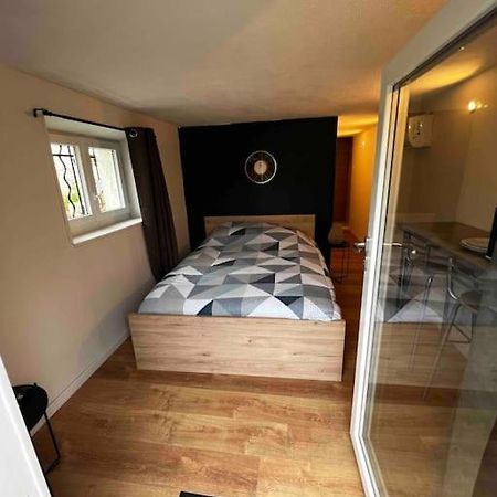 Studio Avec Jardin Et Stationnements Apartamento Bourges Exterior foto