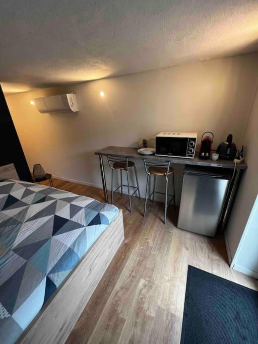 Studio Avec Jardin Et Stationnements Apartamento Bourges Exterior foto