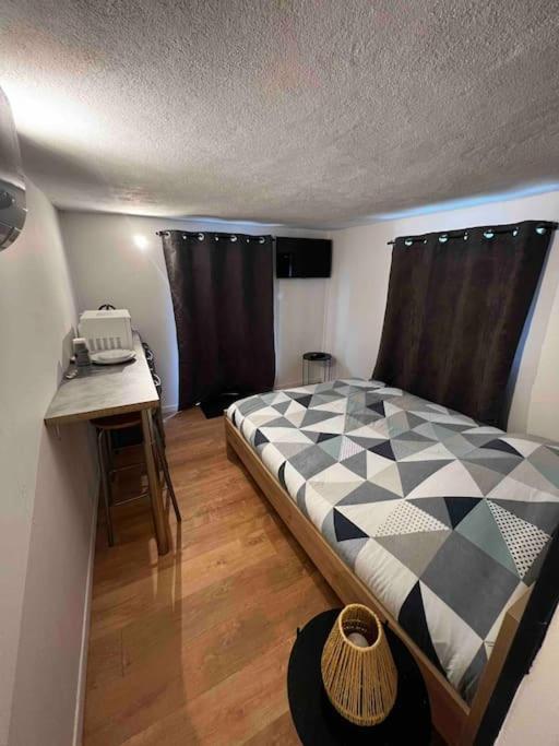 Studio Avec Jardin Et Stationnements Apartamento Bourges Exterior foto